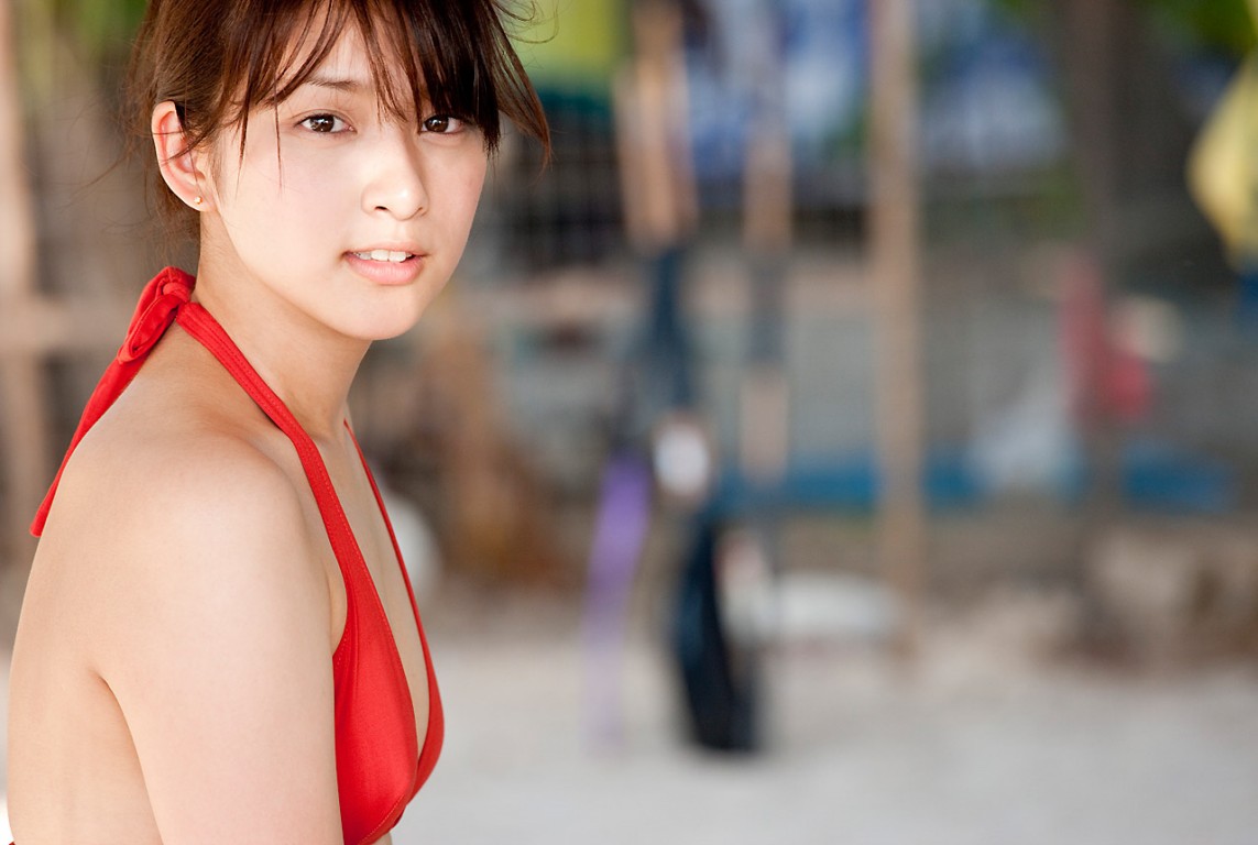 Beautiful-Emi-Takei-Wallpaper.jpg